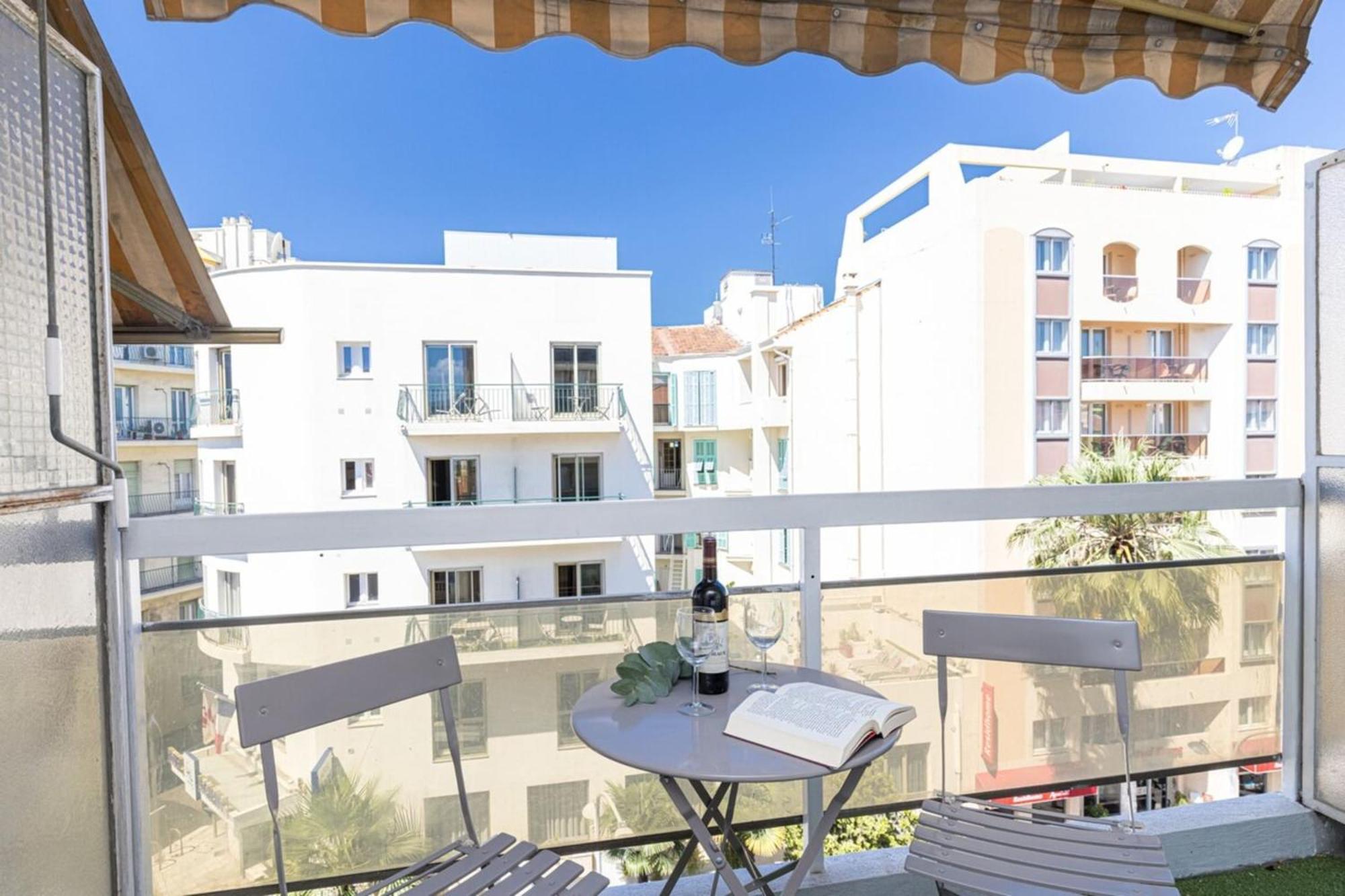 Apartment Grosso 4 - With Balcony - Near The Sea